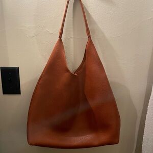 Elegant Tan Leather Tote Bag